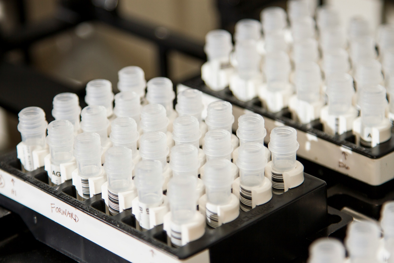 Laboratory vials and containers for Cyro-Weld™ medical cyanoacrylate multiple pack sizes