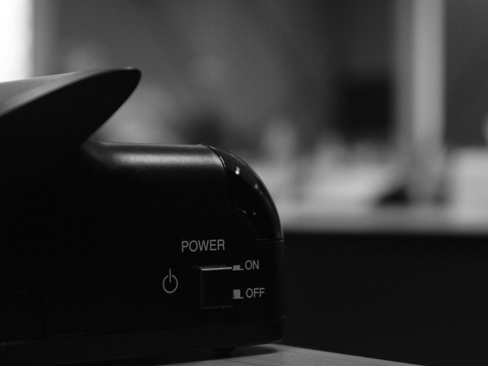 Close-up of electronic device in black and white for Epo-Weld™ HTP high temperature potting compound power supply