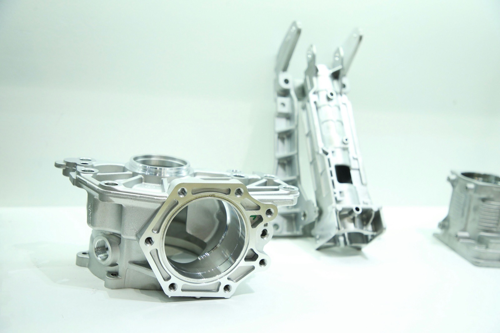 Precision die-cast aluminium parts for Epo-Weld™ inorganic binder investment casting mold applications
