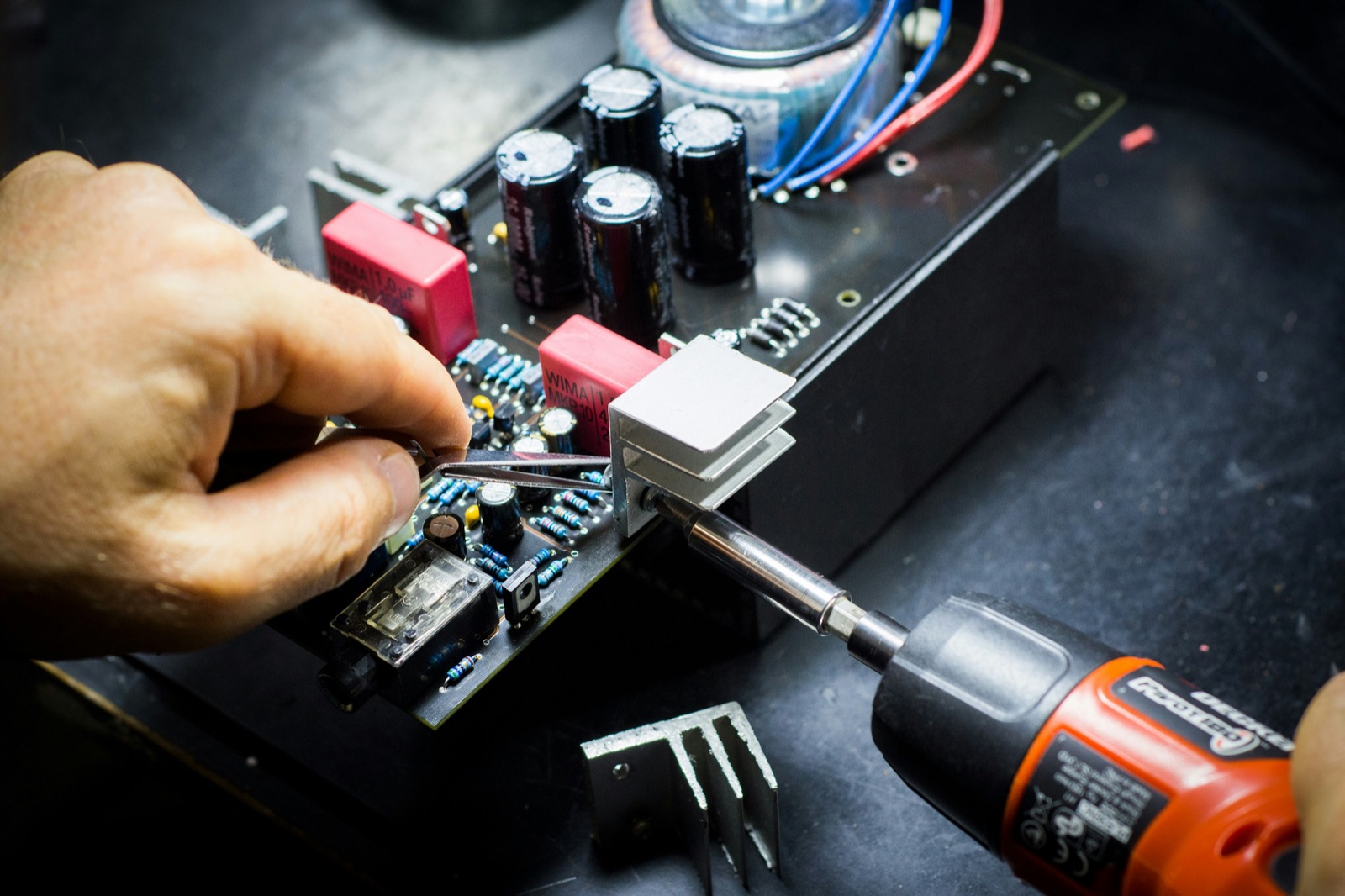 Black circuit board assembly for Incure LGT-Series™ lightguide terminator electronics UV curing