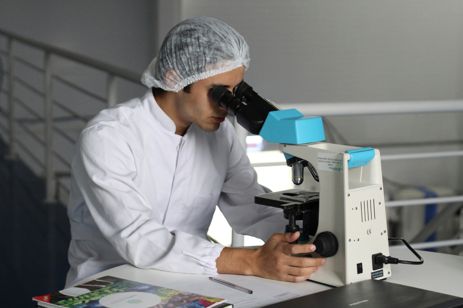 Research laboratory equipment for Incure L-Series™ UV LED flood lamp R&D and process development