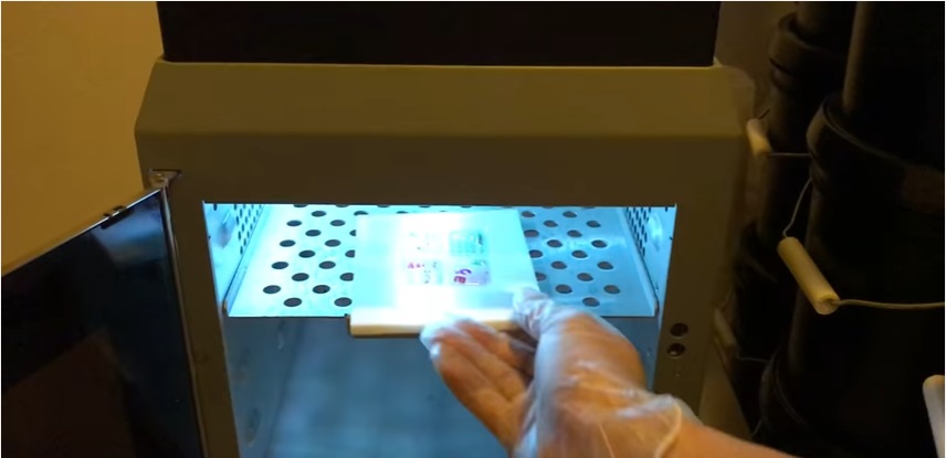 You are currently viewing Demystifying UV Glue Curing: Unveiling the Speed Behind the Light